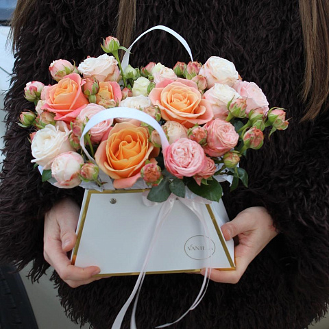 Сумочка с цветами - изображение 2