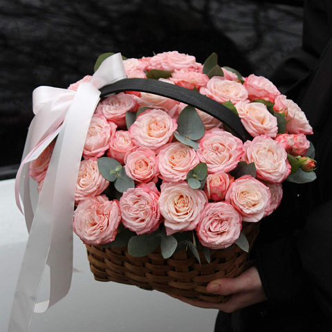 Корзина пионовидных роз "Coral" - изображение 2