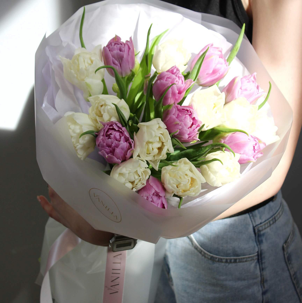 Букет из 19 тюльпанов Lavender