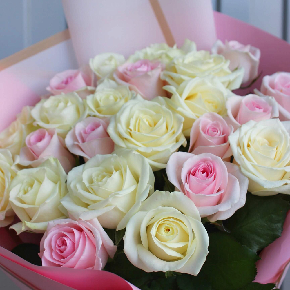 Букет из 23 роз микс 60 см