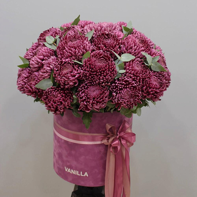 Бархатный цилиндр с хризантемой «Премиум» - изображение 2