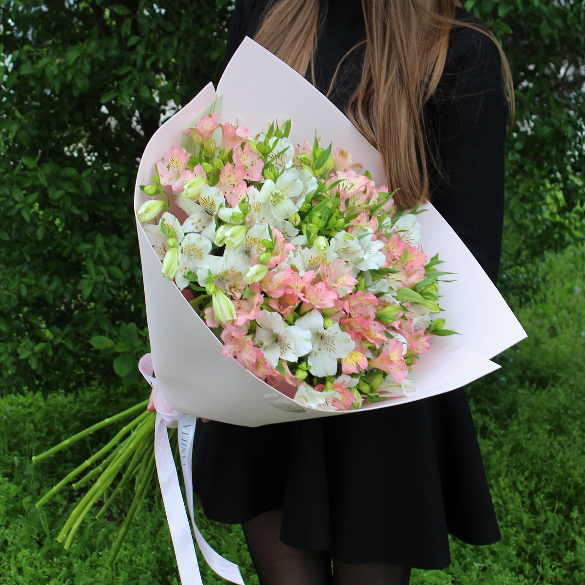 Альстромерии микс