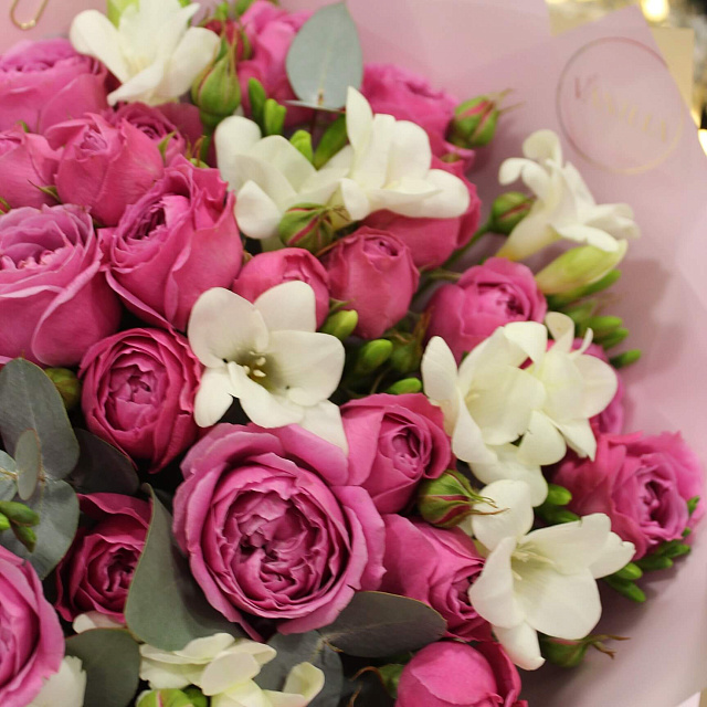 Цветы на праздник: Авторский букет «Нежный аромат»