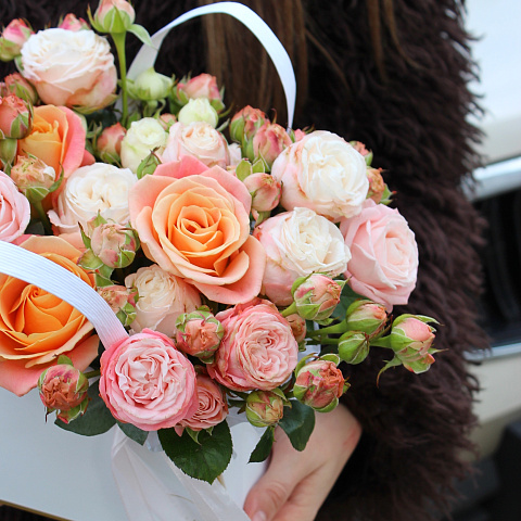 Букеты для ребенка: Сумочка с цветами