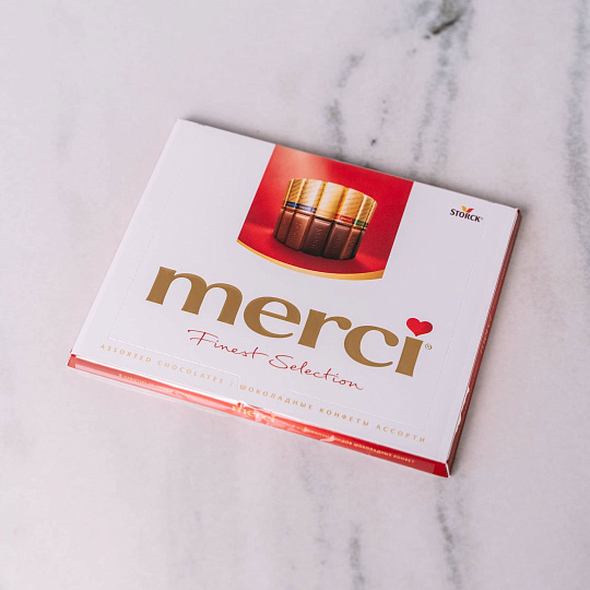 Коробка конфет Merci ассорти с начинкой и без начинки