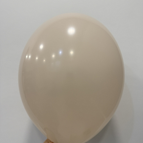 Латексный бежевый шар - изображение 2