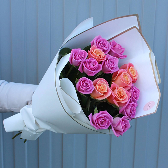 Цветы на 14 февраля: 15 роз микс 60 см