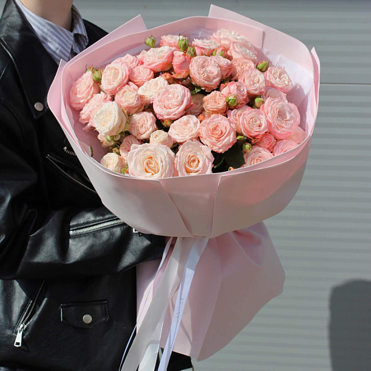 Букет из 15 веток кустовой розы - изображение 2