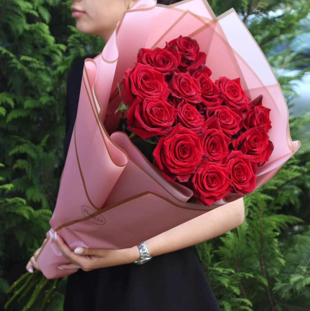 15 импортных роз Explorer 80 см