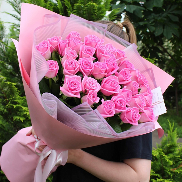 Букет из 35 ароматных роз Аква 60 см - изображение 2