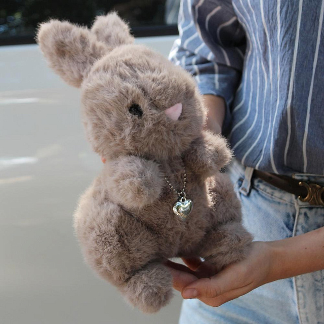 Мягкая игрушка "Стильная Зайка" - изображение 2