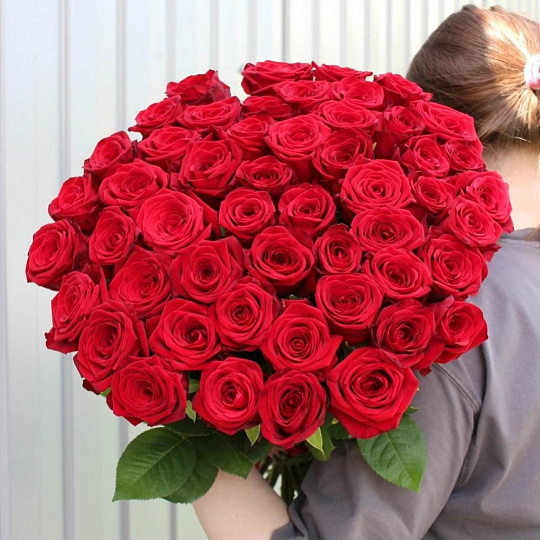 51 роза Red Naomi - изображение 2