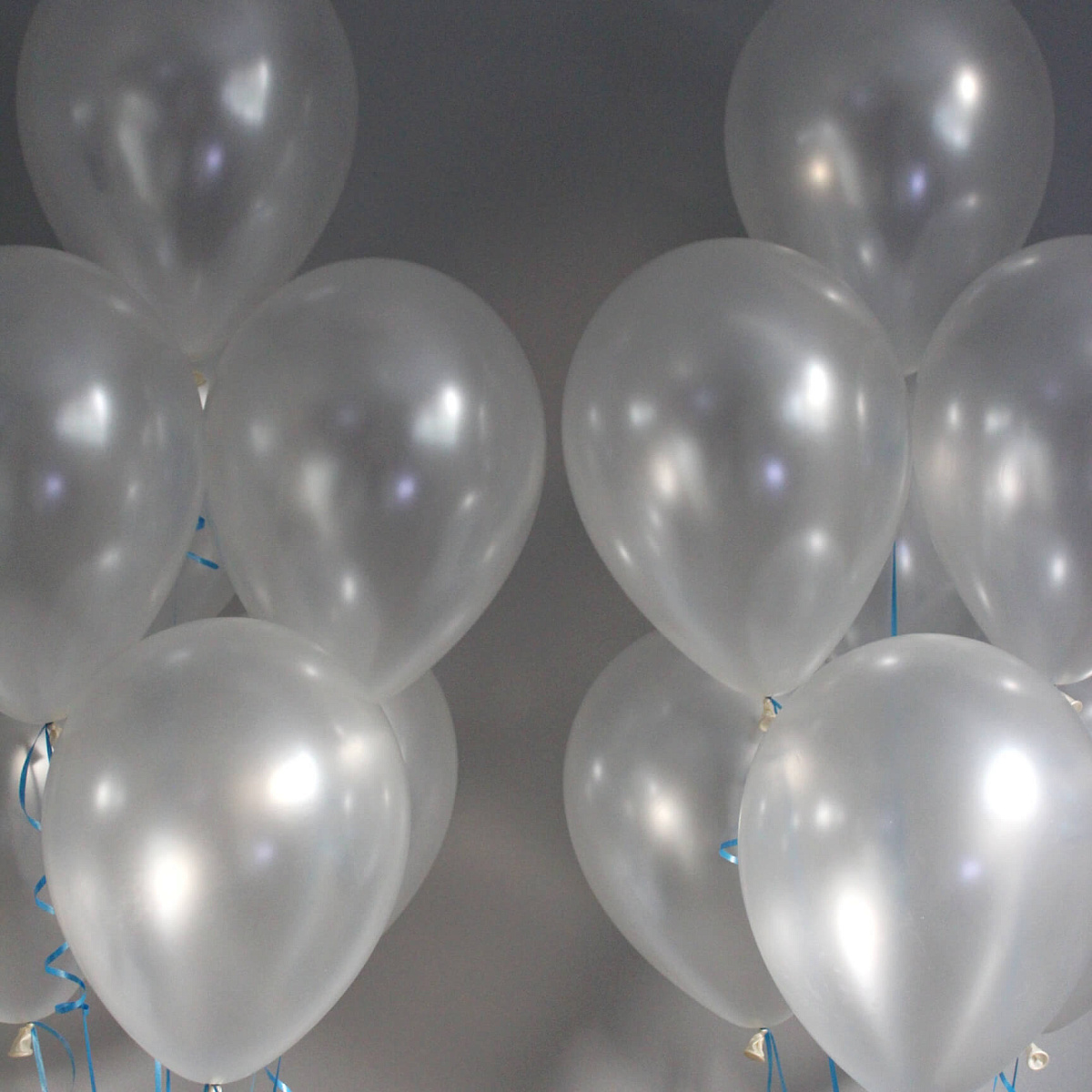 Связки белых шаров