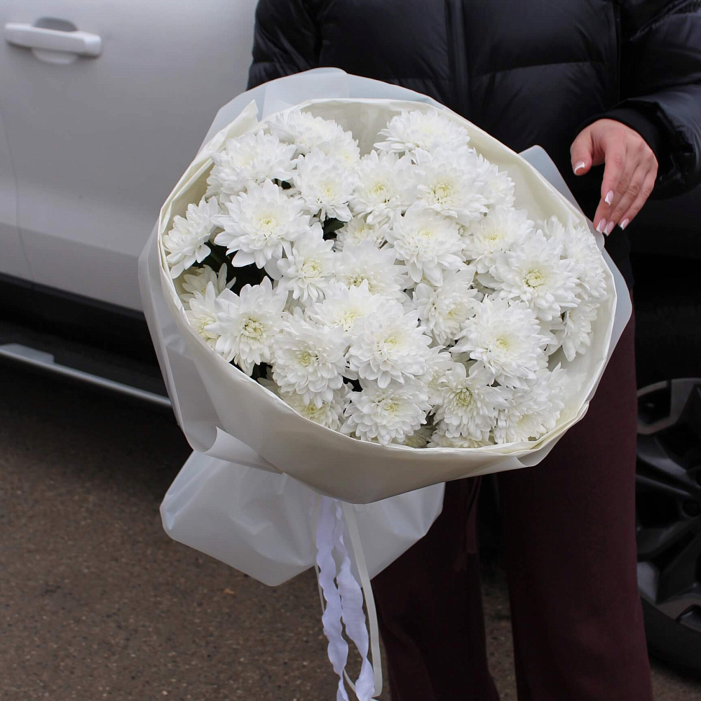 Букет из 7 веток хризантемы Балтика