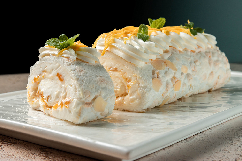 Торт "Меренговый рулет"