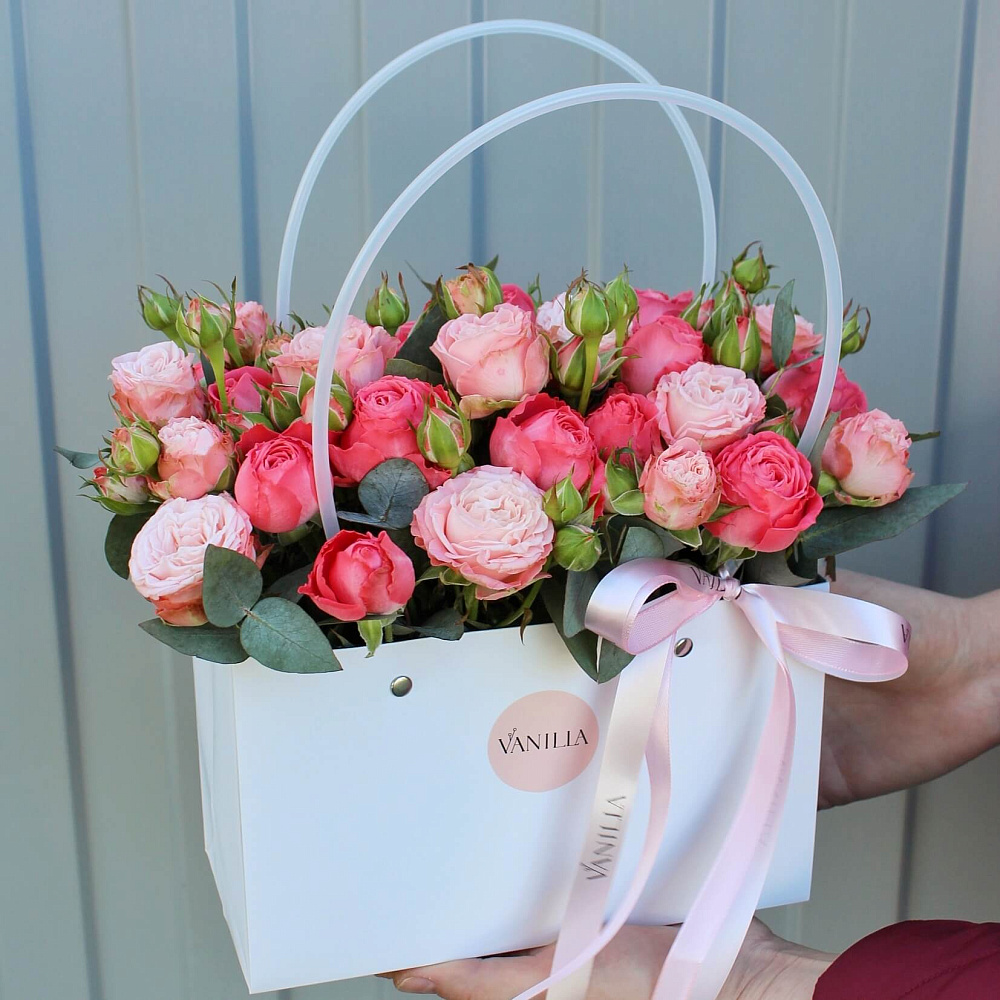 Сумочка с розами микс