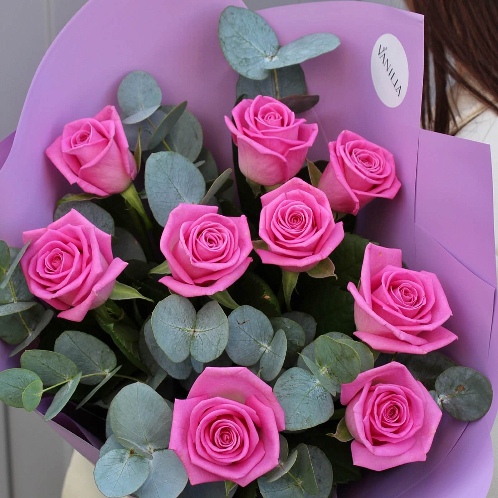 Букет из 9 роз Aqua с эвкалиптом