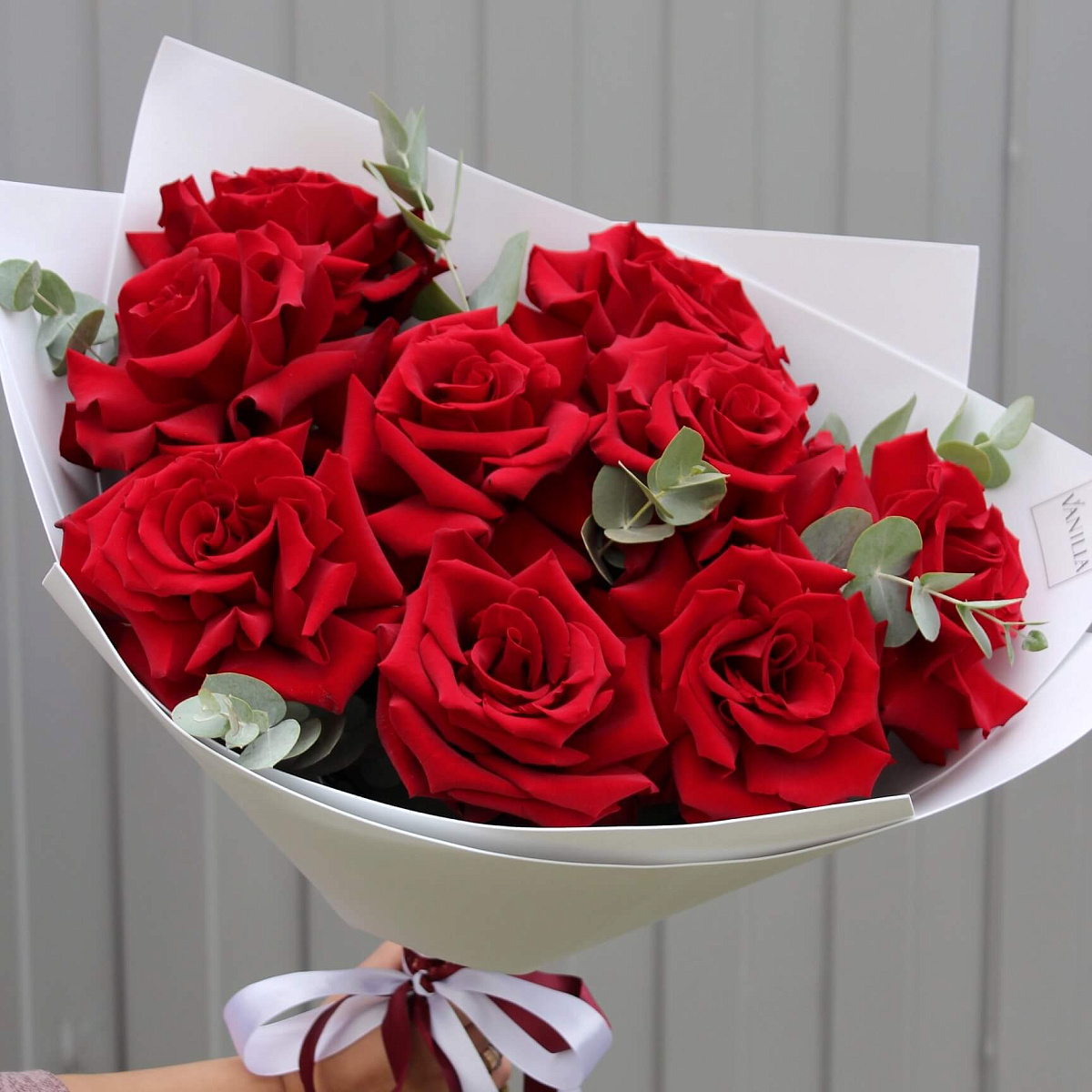 Букет из красных импортных роз 9 шт