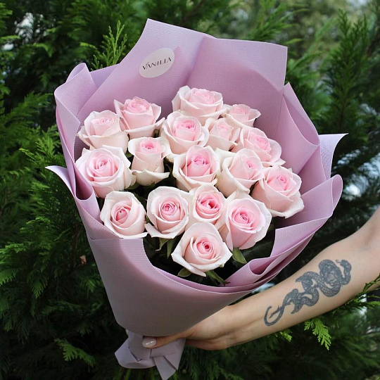 Букет из 17 роз Свит Ревиваль 60 см - изображение 2