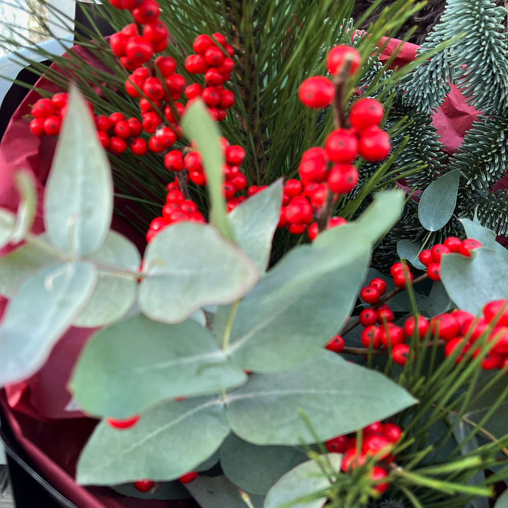 Зимний букет из хвои