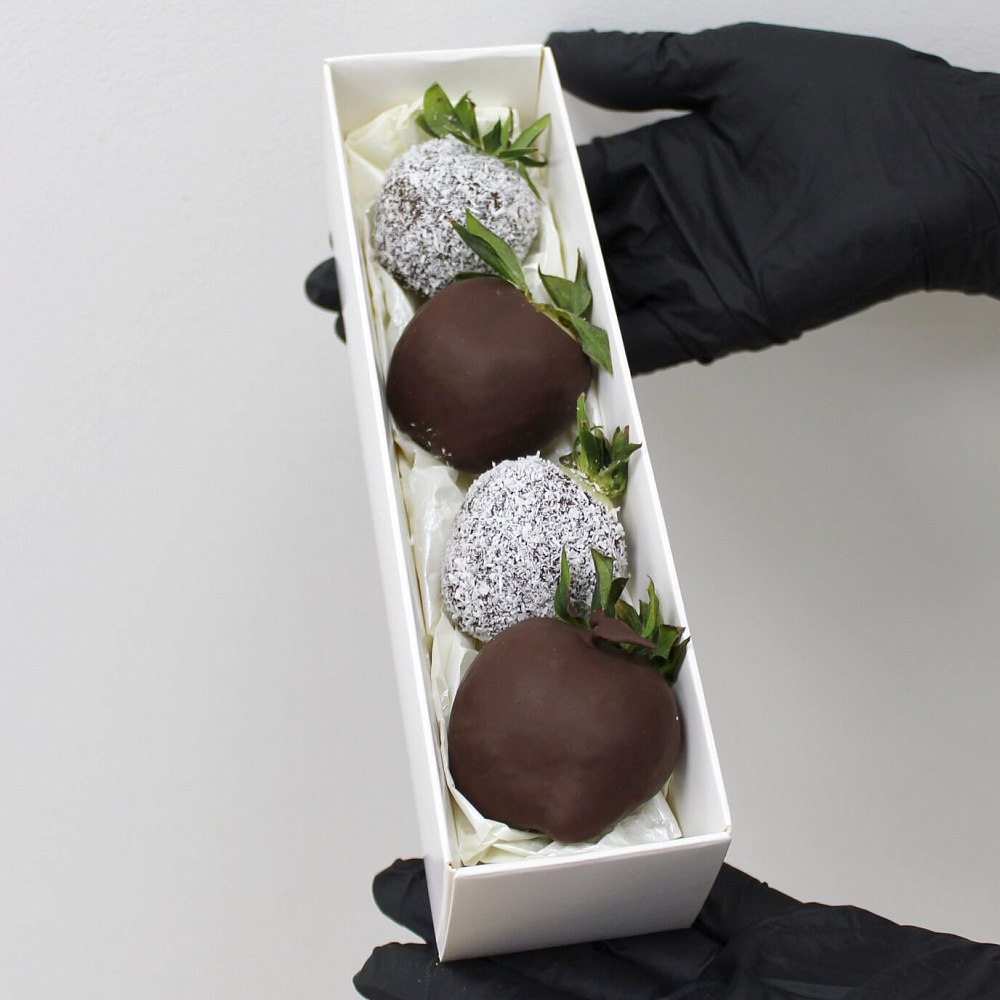 Клубника в бельгийском шоколаде "Комплимент"