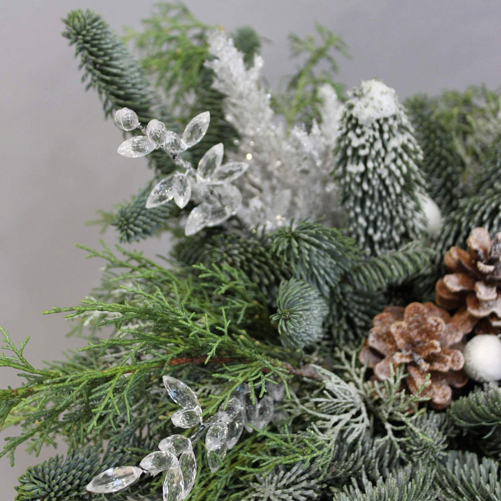 Композиция "Нежная елка"