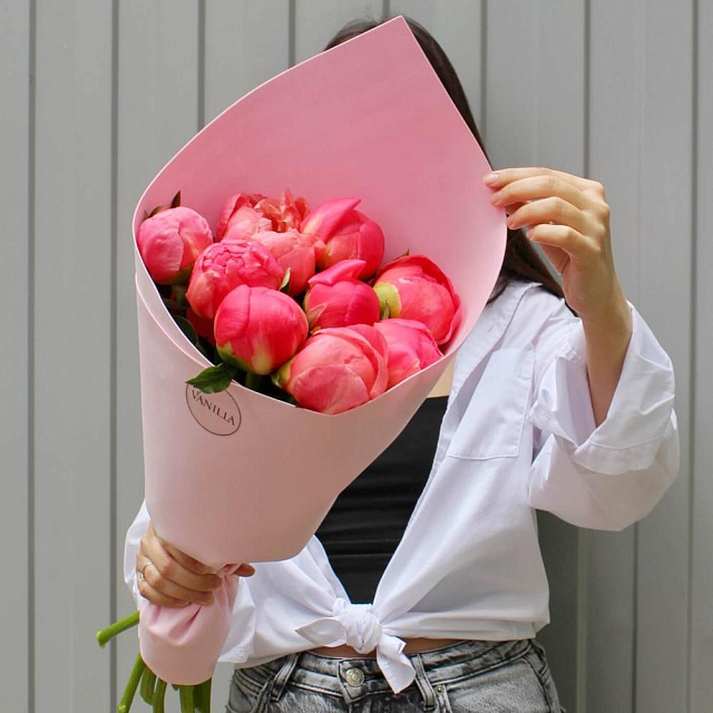 Букет из 9 пионов Coral Charm - изображение 2