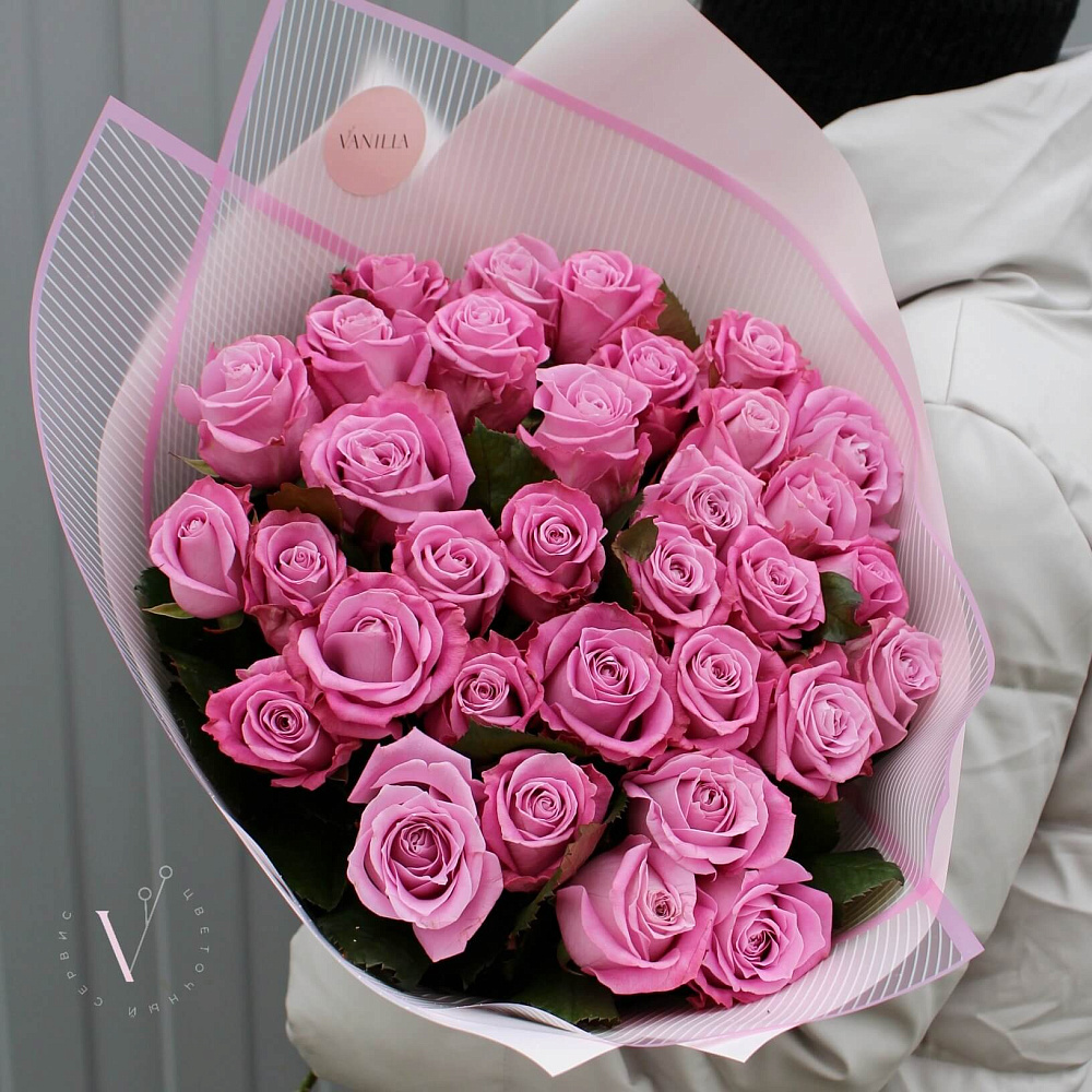 Букет из 33 роз Maritim в оформлении