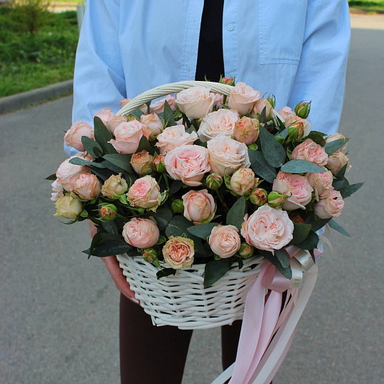 Корзина с кустовой розой "Cream" - изображение 2