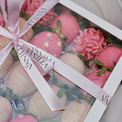 Подарочные наборы: Набор из клубники в шоколаде