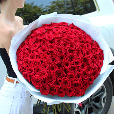Букет из 101 розы Red Naomi 70 см
