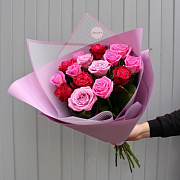 Микс розовых роз 50 см
