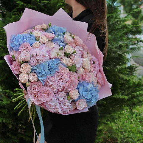 Букет микс из кустовых пионовидных роз - изображение 2