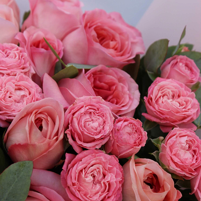 Бизнес букеты: Букет пионовидных роз Лондон Ай