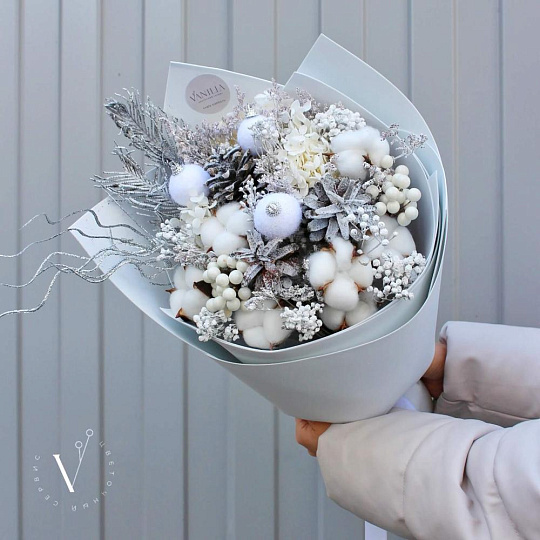 Новогодний букет из сухоцветов и игрушек - изображение 2