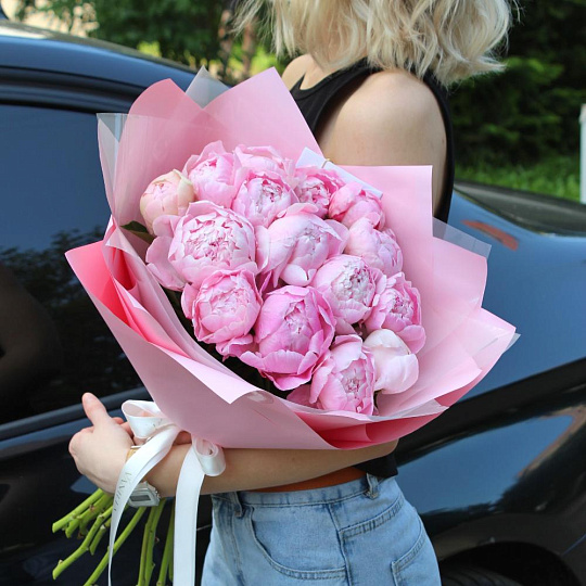 Ароматный букет из 15 пионов  - изображение 2