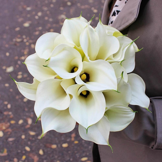 Свадебный букет с каллами "Невеста" - изображение 2