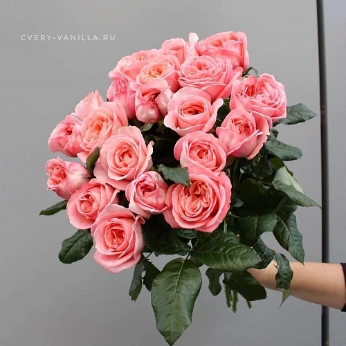 Розовая роза Лондон Ай 60 см шт.
