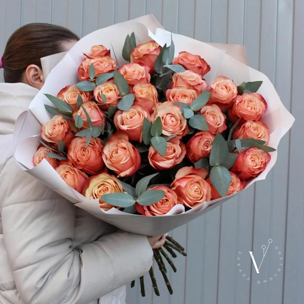 Букет из 29 пионовидных Голландских роз