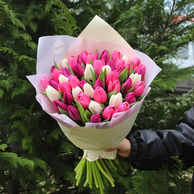 Букет тюльпанов 51 шт "Микс цветов"