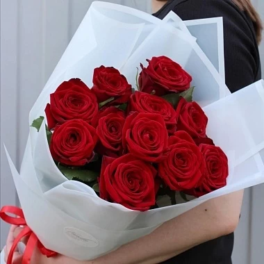 11 красных роз Наоми