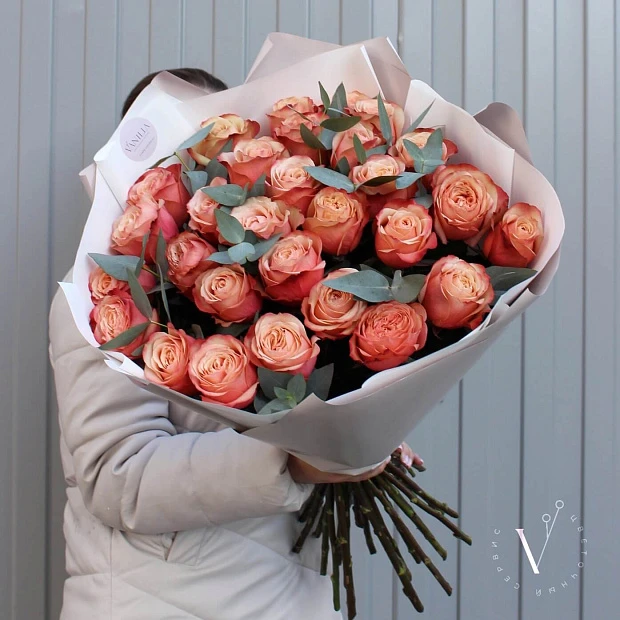 Букет из 29 пионовидных Голландских роз