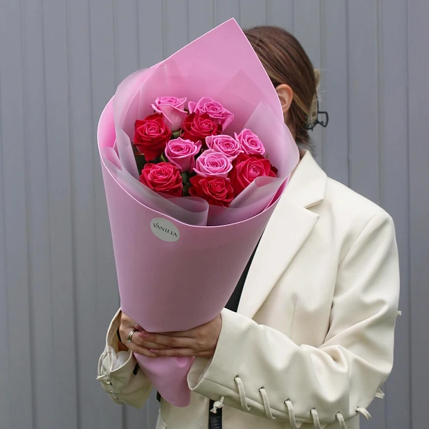 Букет из 11 роз микс цветов