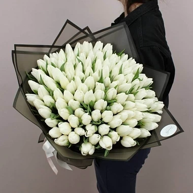 Букет из 121 белого тюльпана