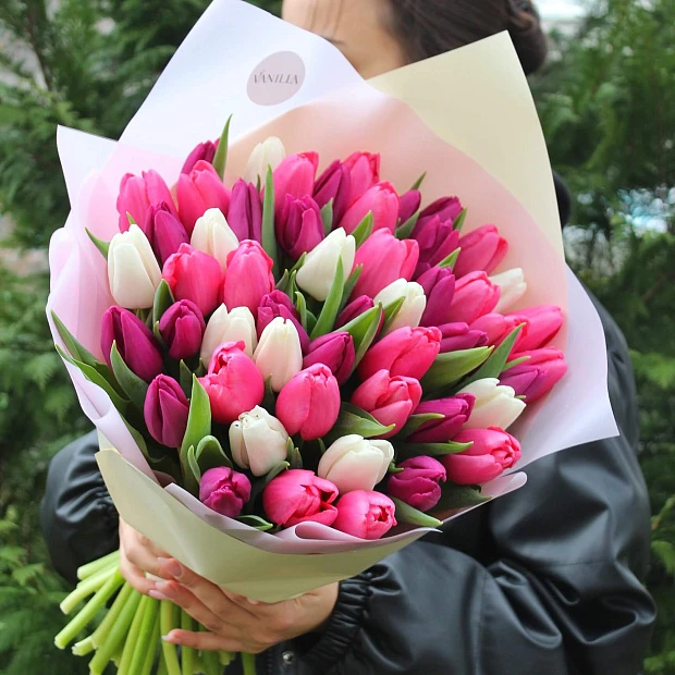 Букет тюльпанов 51 шт "Микс цветов"