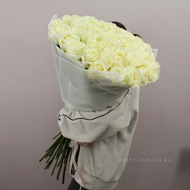 51 импортная белая роза 80 см