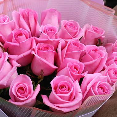 Букет из 19 розовых роз 70 см